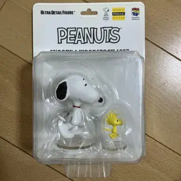 스누피 피규어 우드스탁