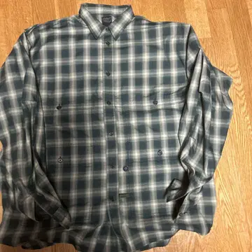 Daiwa pier39 그린 계열 체크 무늬 긴팔 셔츠 L