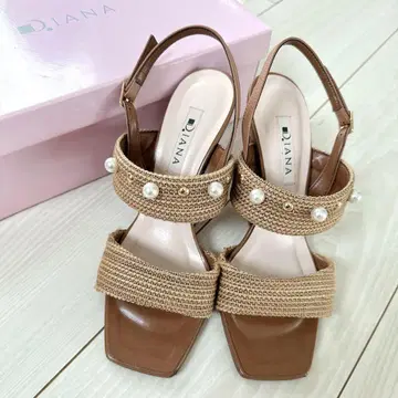 [컨디션 최상] DIANA 샌들 카멜 펄 장식 23.5cm