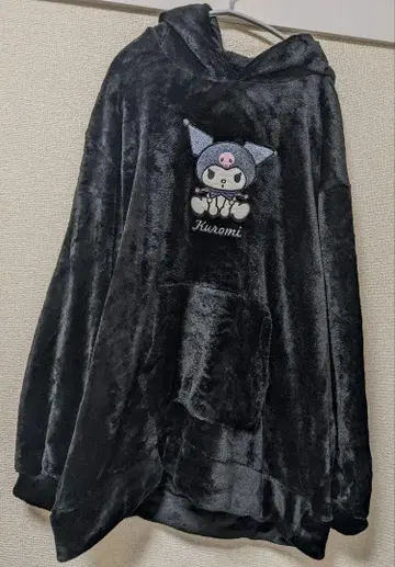 쿠로미 벨로아 후드티
