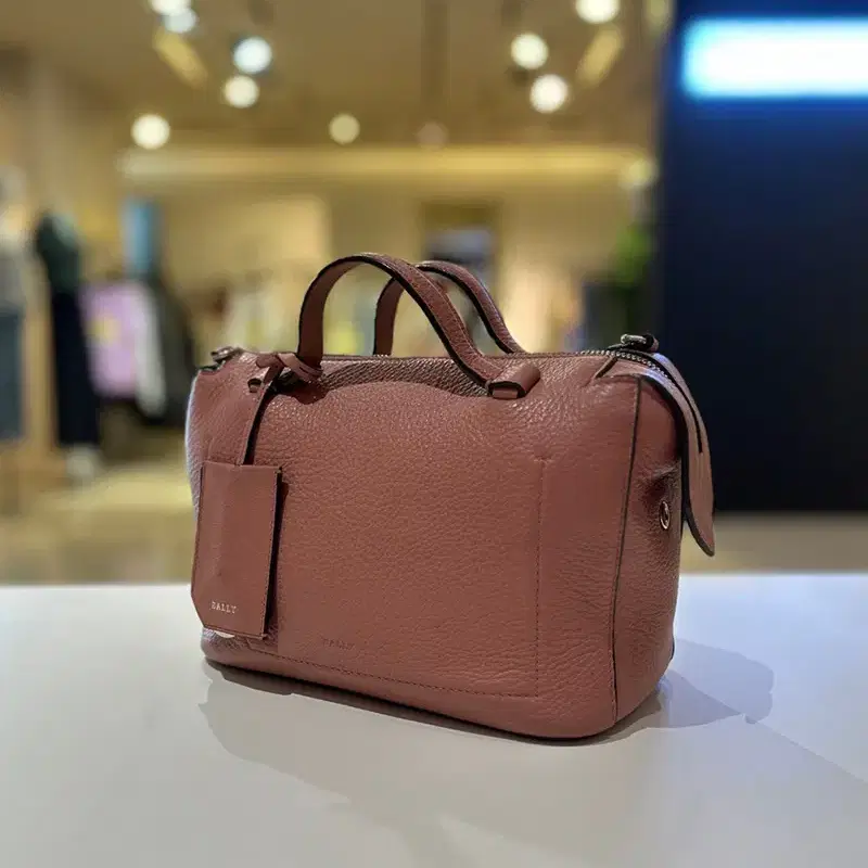 BALLY 발리 Bally Indie Pink Leather Crossbody Bag #발리,#발리