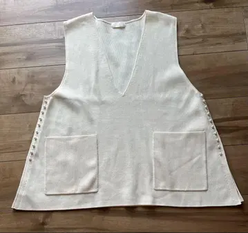 Ballsey 보르지 펄 콤비 V 넥 베스트 size S