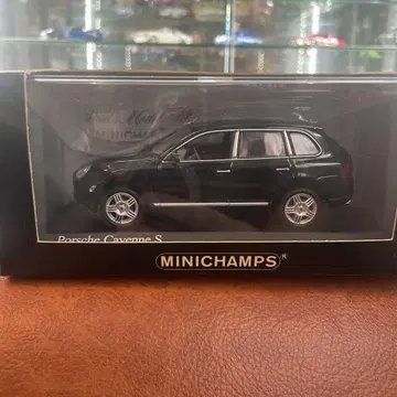 미니챌린스 포르쉐 카이엔 S 2002