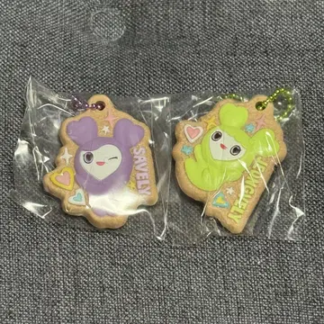 TWICE LOVELYS 참