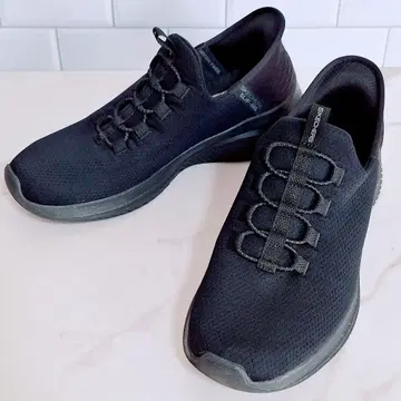 [새상품급] 스케쳐스 핸즈프리 슬립인스 25.5cm 블랙
