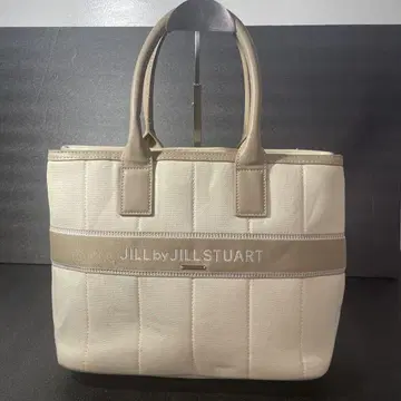 JILL by JILL STUART 퀼팅 캠퍼스 토트백
