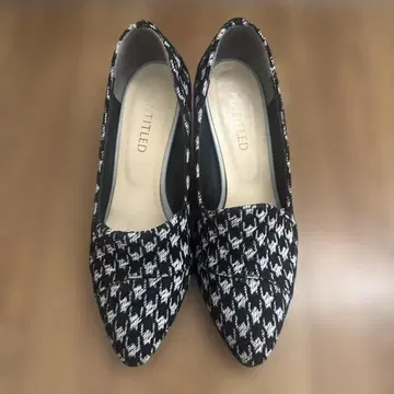 UNTITLED 하운드 투스 패턴 펌프스