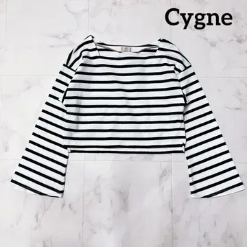 새상품급 23AW Cygne 시뉴 보더 상의 긴팔 숏 기장 S 상당
