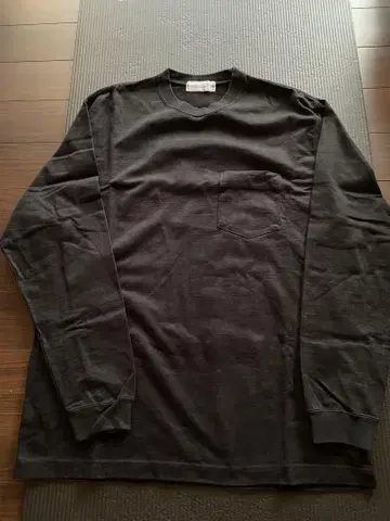 UNIVERSAL PRODUCTS 블랙 티셔츠 M