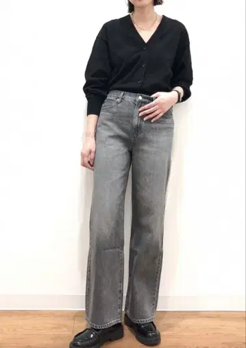 유니클로 와이드 스트레이트 데님 28인치