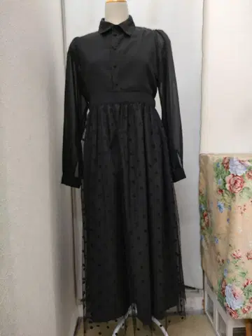카롤리나 그레이서 블랙 튤 원피스 도트