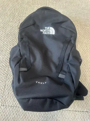 노스페이스 VAULT 블랙 백팩 27L