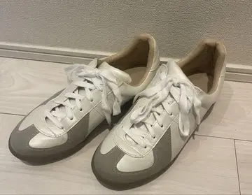 저먼 트레이너 그린 라벨 릴랙싱 스니커즈 25.0cm