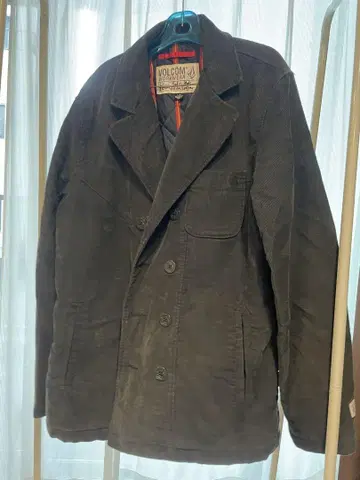 VOLCOM WORKWEAR 다크 자켓 L 사이즈