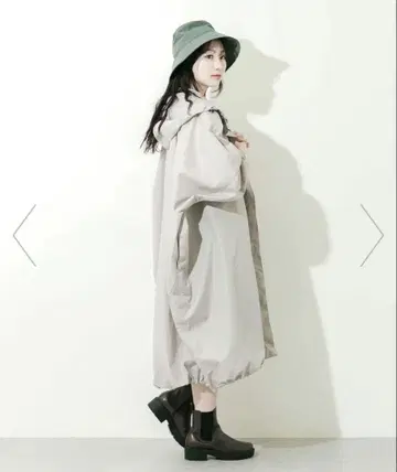 SMELLY 레인코트 베이지 미사용 새상품