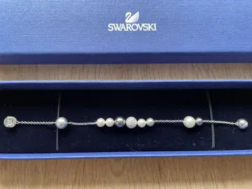 스와로브스키 화이트 펄 & 블랙 펄과 크리스탈 팔찌