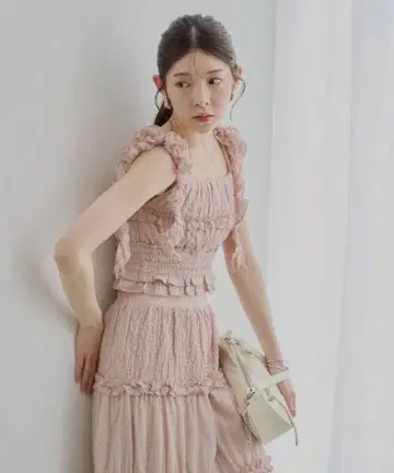 셔링 탱크 + 셔링 플레어 스커트 CHICO