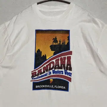 90s Vintage BANDANA 웨스턴 프린트 티셔츠 USA