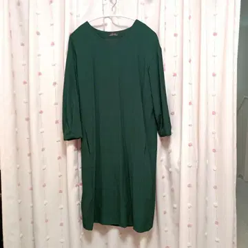 레킵 요시에 이나바 V넥 원피스 짙은 녹색 7부 소매