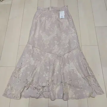 NATURAL BEAUTY BASIC 플레어 스커트 택 포함