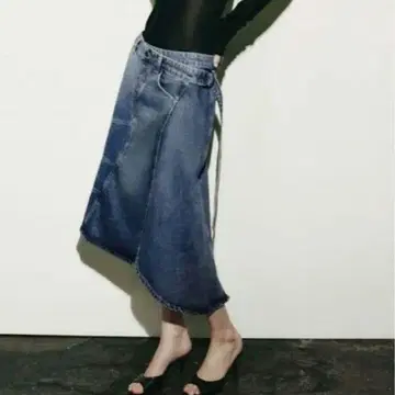 ZARA 자라 비대칭 데님 랩스커트