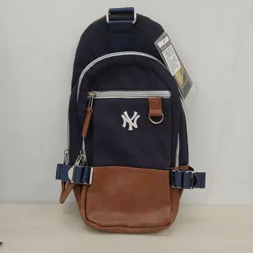 7046 New York Yankees 숄더백 네이비