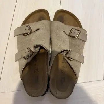 버켄스탁 베이지 더블 버클 샌들 37
