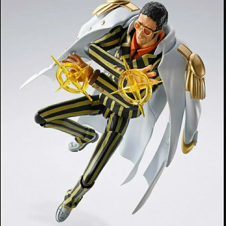 ONEPIECE フィギュアセット Amazon.co.jp: ワンピース ONEPIECE フィギュア 一番くじ