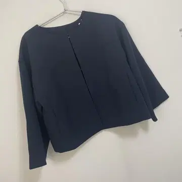 코엔 [ RONEL ] 더블 크로스 노카라 숏 자켓