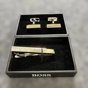 HUGO BOSS 넥타이핀 & 커프스 링크 세트 (박스 포함)