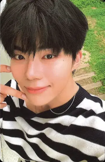 ZEROBASEONE ROMANCE ver. 지유 우크 시네마 파라다이스