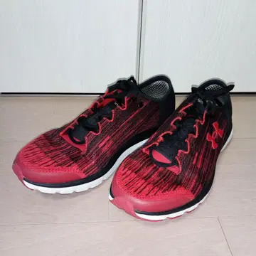 Under Armour 러닝화 레드/블랙