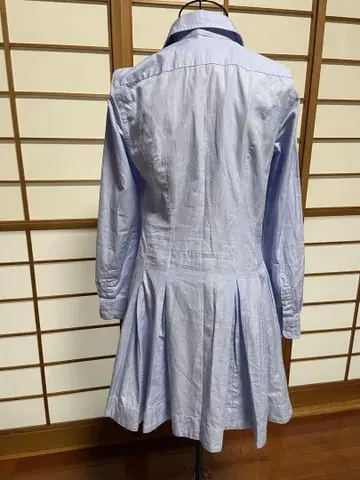 옅은 파랑 셔츠 원피스 긴팔 플레어