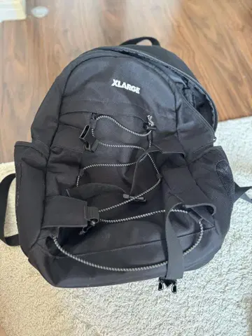 XLARGE 블랙 백팩 백