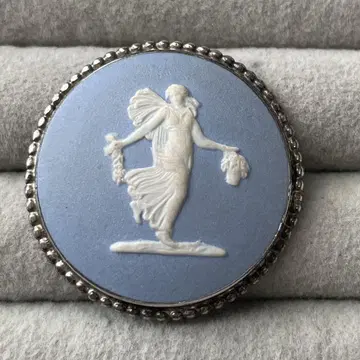 WEDGWOOD 브로치