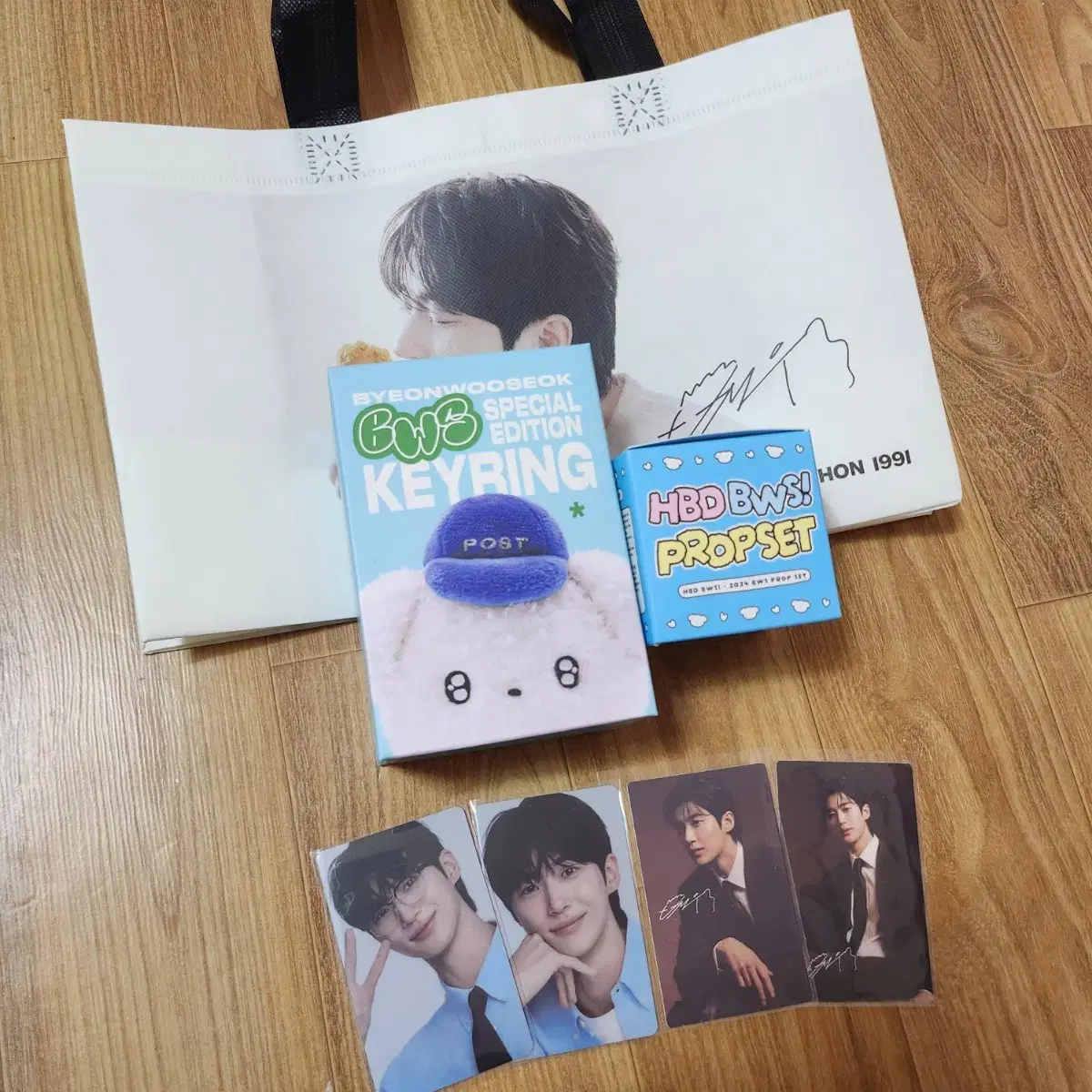 희귀매물) 미야와키 사쿠라 생사진세트 르세라핌 포카 미공포 콘서트 공방