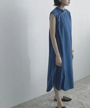 선셀프 데님 닥터 넥 슬리브리스 원피스 인디고 차이나