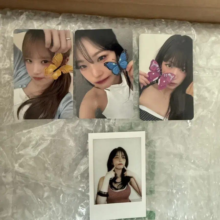 Buy FROMIS_9 Signed albums, Rare photocards on Bunjang!