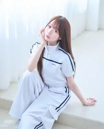 로제 뮤즈 marshmallow bicolor 셋업 팬츠