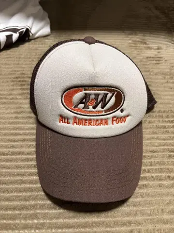 A&W 트래커 캡 브라운
