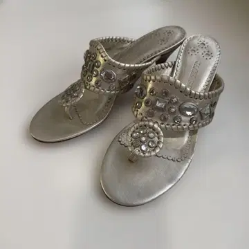 JACK ROGERS 비쥬 장식 실버 플립플랍
