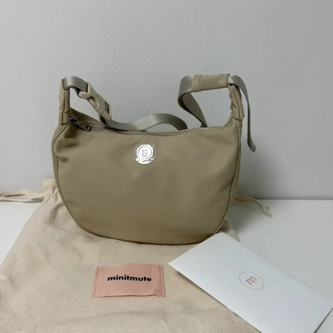 New] minitmute Clo Waist Mocha Beige #미개봉,#미닛뮤트,#클로