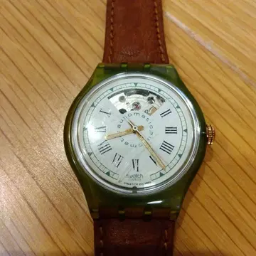 Swatch Automatic 자동 감기 그린 케이스 시계