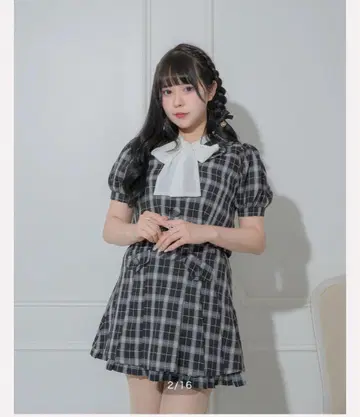 pium 하트 프릴 퍼프 슬리브 체크 탑