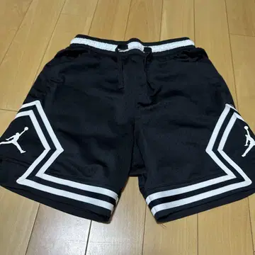 조던 하프 팬츠 사이즈 M