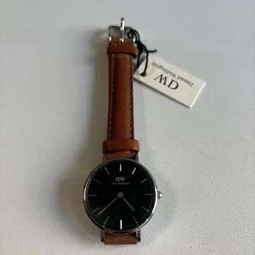 다니엘 웰링턴 DANIEL WELLINGTON 28mm 손목시계