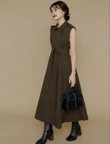 L'or 무소매 코트 드레스 라우베블랑