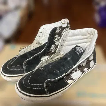 Vans 스컬 프린트 하이컷 스니커즈
