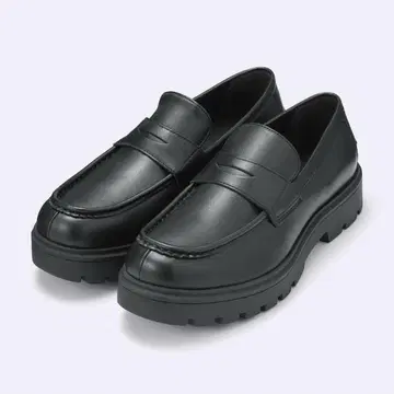 통굽 블랙 로퍼, 청키 밑창 로퍼, 약 4cm 신장이 커 보입니다.