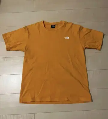 THE NORTH FACE 오렌지 티셔츠